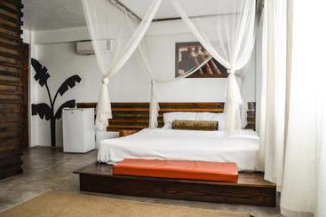 בית מלון כפרי Urban Cabana