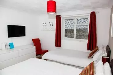 Pensió Polygon Villas Guest House