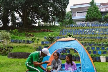 Surya Hotel & Cottages Prigen