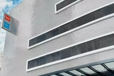ホテル Ibis Budget Camboriú