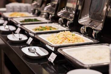 Mida Grande Hotel Dhavaravati Nakhon Pathom Sha Plus