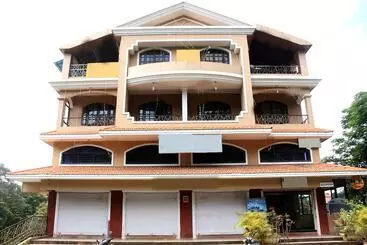 בית מלון כפרי Picnic Plaza By Wb S Goa