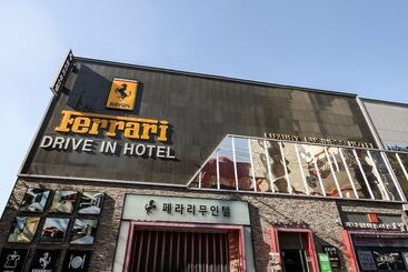 فندق على الطريق Gwangju Cheomdan Ferrari