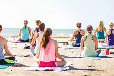 هتل Aventura Deluxe Suites Rooftop Pool