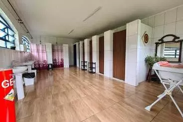 Hotel Camping Valle Das águas