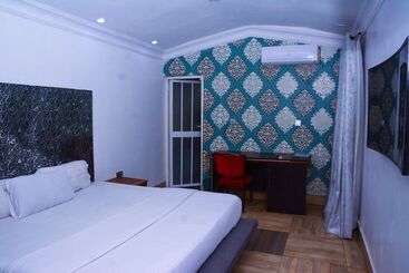 هتل Cls Connecting Lagos Suites