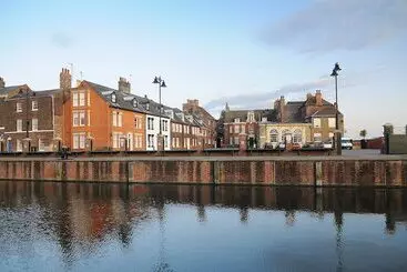 Hotelli The Bank House