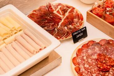 فندق The Valentia Corretgería