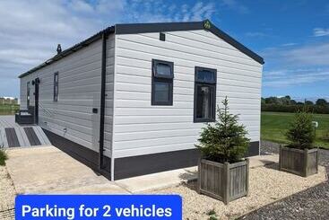 Waterside Lodge   Dog Friendly, Sutton On Sea