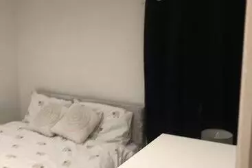 דירת נופש Captivating 1 Bed Apartment In Southampton