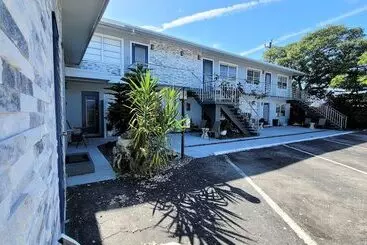 Huoneistohotelli Beachway Inn