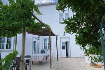 مبيت وإفطار Pias Guesthouse