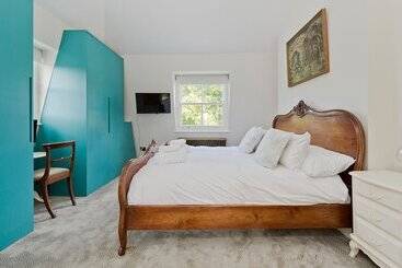 Cabane Spacious Family House With Garden Near Battersea Park By Underthedoormat