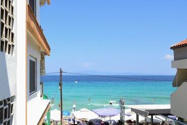 Voula Seaside Apartments