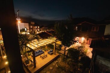 בית מלון כפרי Pousada Cacau Praia Do Rosa