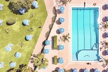 מלון דירות Residence A Vada Con Piscina