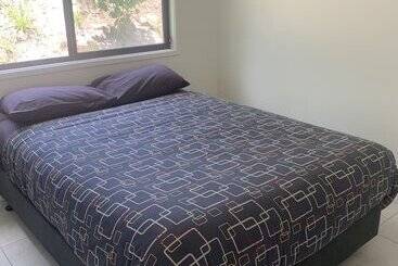 渡假胜地 Yandina Caravan Park