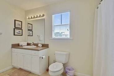 بيت ريفى Coral Villa By Avantstay Close 2 Dt Key West Shared Pool & Patio!