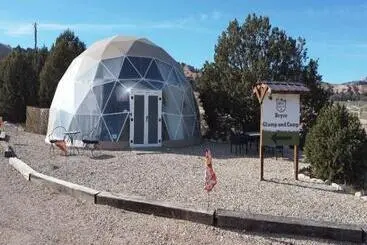ホテル Bryce Glamp And Camp
