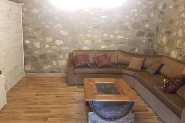 Residenza House With Big Garden And Barbeque In Nature