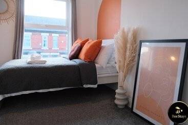 住所  Pickmere House  An Oasis Near Town Centre