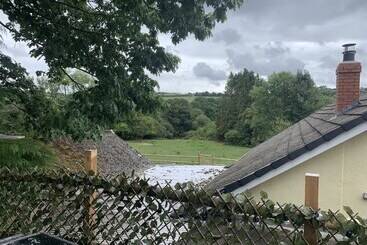 بيت ريفى Beautiful 1 Bed Studio In Boyton Launceston