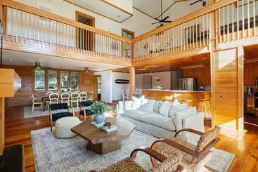 Mökkimajoitus Raven By Avantstay Entertainers Dream W/ Pool, Hot Tub, Game Room! 9 Brs!