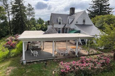 צימר Nesselrod On The New