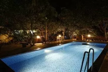 Hotel Aaria Residency