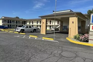 Motelli Quincy Inn And Suites