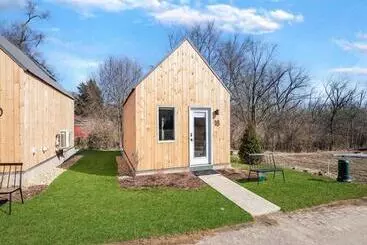 Majatalo Bunkies The Cut