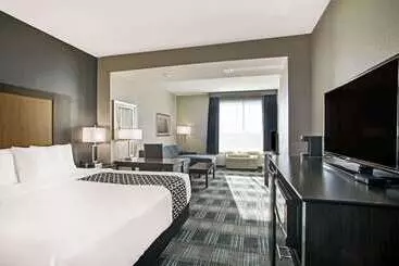 فندق La Quinta By Wyndham Victoria   South