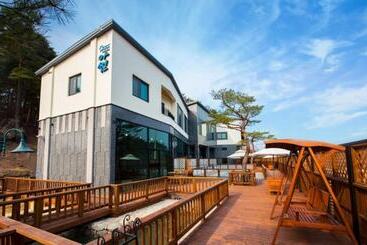 Gangneung Awesome Pension