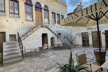 Szálloda Evanthia Cave Suites