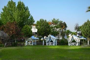 Отель Four Sides Bodrum Airport