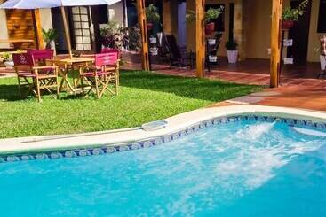 هتل El Nogal Casa