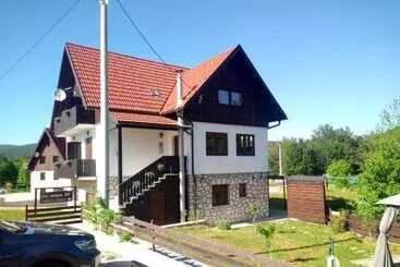 Majatalo Guesthouse Family Bosnic