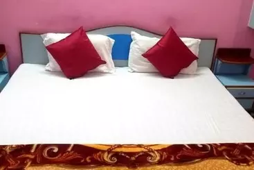 Hotel Goroomgo Surya Rishikesh
