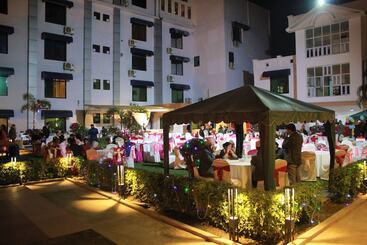 هتل Starlight Nepalgunj