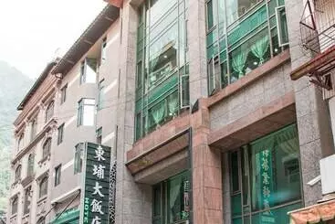 هتل Tong Pu