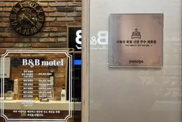 モーテル Gimcheon The B And B