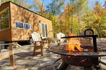 Mökkimajoitus Trailside Stays