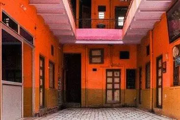 Hotel Goroomgo Laxmi Bhawan Dharamshala Mathura