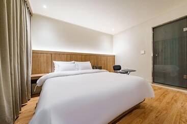 مُتل Incheon Vane