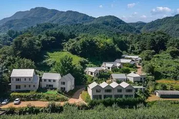 Pensão Gapyeong Doomil Doomil Poolvilla