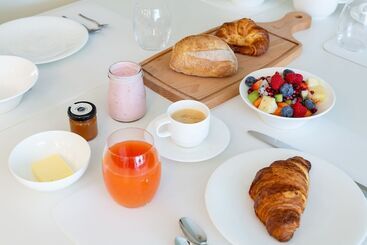 هتل آپارتمان The Central Kirchberg  Smart Apart