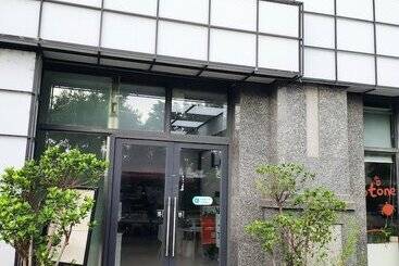 Majatalo Let Splay Minsu