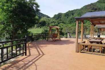 Hwacheon Bongori Tongnamujip Pension