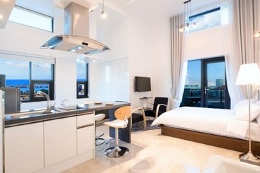 Gangneung Lulu Pension