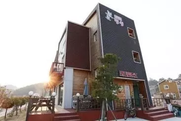 Suncheon Romance Pension